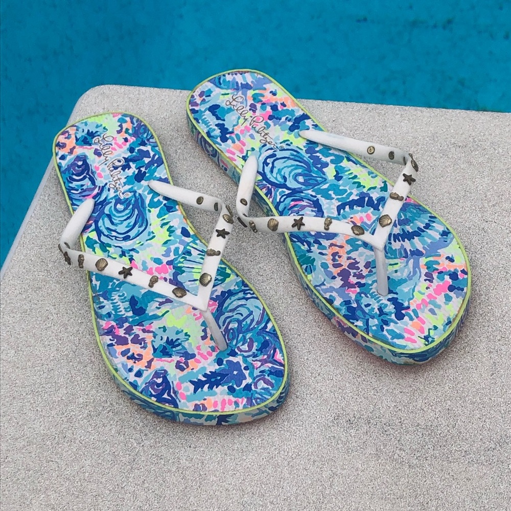 Lilly Pulitzer flip flops large 9/10 cute floral